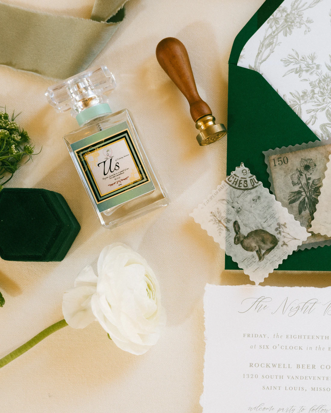 Cachet de cire et enveloppe vert sapin